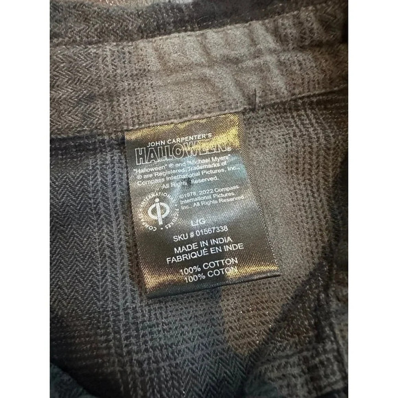 Michael Myers Halloween Flannel  #30 - Picture 3 of 3
